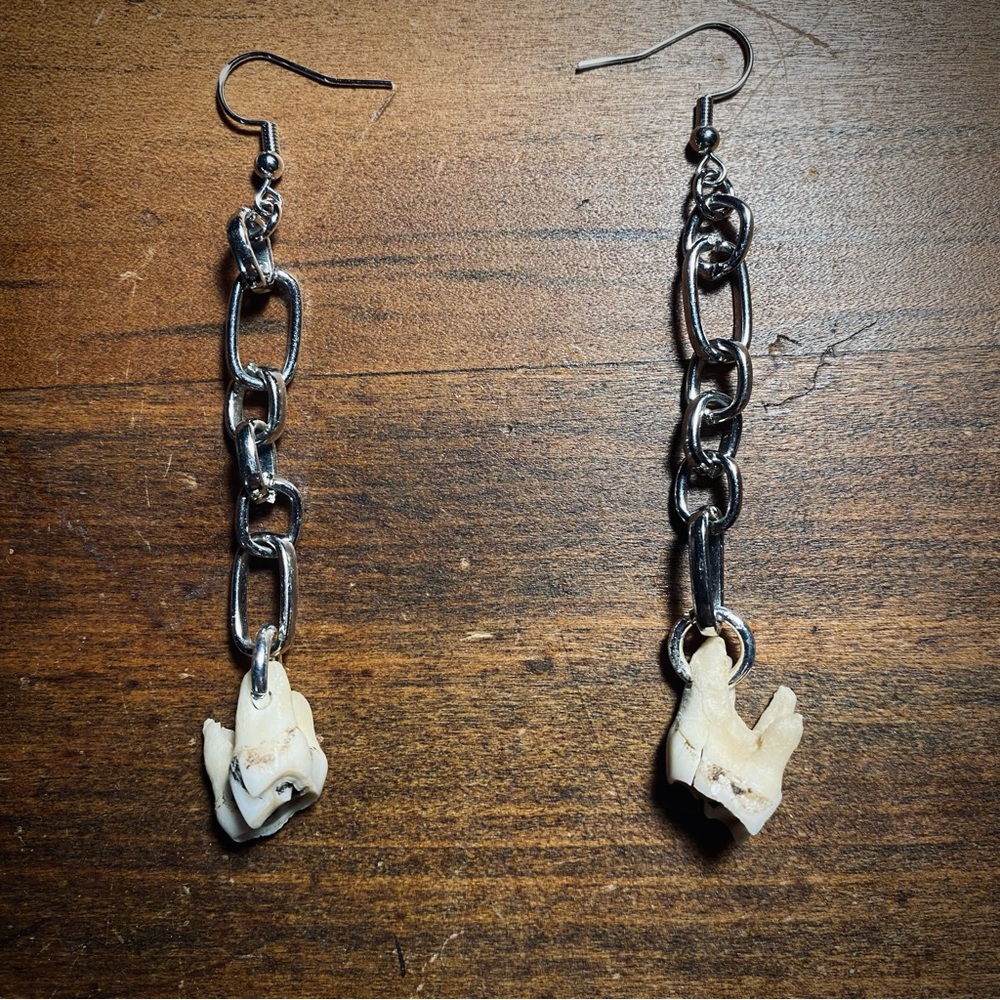 Deer Teeth Chain Earrings